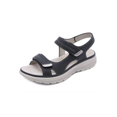 China Hot Sale High Quality Fashion Trend Womens Sandals Flat Designer for sale