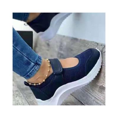 China Fashion Trend Modern Design Women's Fashion Sneakers China Casual Shoes for sale