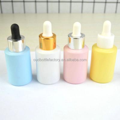 China Eco-friendly Recyclable Cosmetic Face Oil Packaging Bottle 30ml Essential Oil Glass Dropper Glass Clear Round Bottle for sale