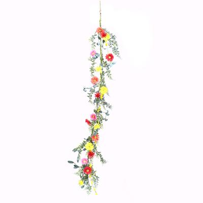 China Environmental Protection Carfts Home Decoration Garland Green Practical Factory Customized Daisy Spring With Garland for sale