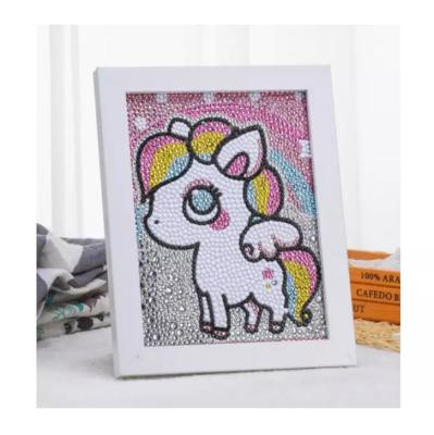 China Modem Z102 Wholesale Diy Diamond Painting Contains Frame Full Drill Small Handmade Children's Diamond Painting kits Decoration for sale