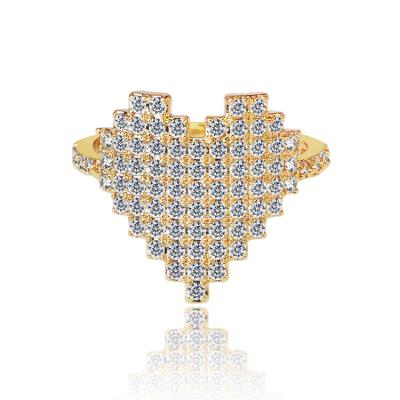 China 2020 New Arrival Classic Heart Rings 18K Gold Plated White CZ Heart Girl Rings for sale