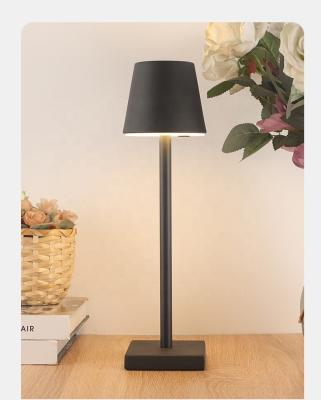 China EUROPEAN Near Rechargeable Modern Nordic Wireless LED Table Lamp LED Table Lamp Decor Wireless Touch Control Lighting for sale