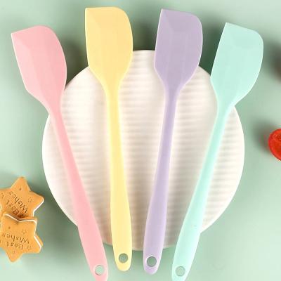 China Durable Professional Long Handle Silicone Heat Resistance Kitchenware Silicone Food Grade Cooking Spatula for sale