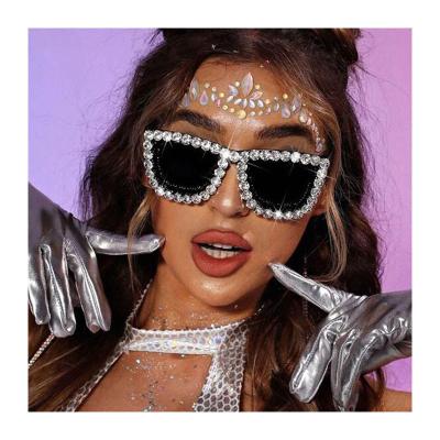 China Fashion Sunglasses Love Shades Sunglasses Crystal Trend Bling Bling Eyewear 2023 Fashion Women Multi Color Frame Oversized Square Sun Glasses for sale