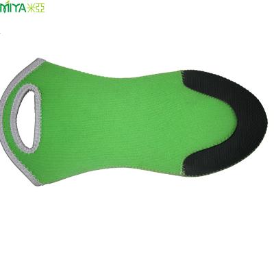 China New Style Product Heat Resistant Neoprene Oven Mitt With Non-Slip Grip for sale