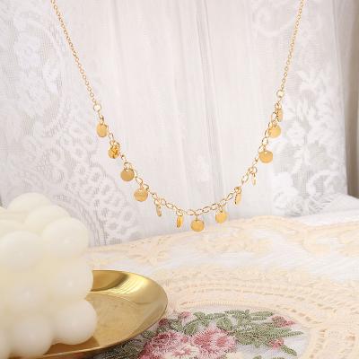 China FASHIONABLE 18K Gold Plated Decorative Stainless Steel Small Disc Pendants Clavicle Choker Necklace For Women for sale