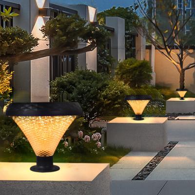 China Outdoor Garden Lighting Decorative Outdoor Furniture LED Smart Solar Powered Solar Powered Lights for sale