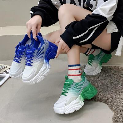 China 2022 New Arrivals Breathable Casual Ladies Relieve Flats Chunky Sneakers Lightweight Women Platform Shoes for sale