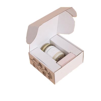 China Recycled Materials Custom Corrugated White Paper Shipping Cardboard Candle Announcement Packaging Paper Boxes With Insert For Multiple Glass Candles for sale