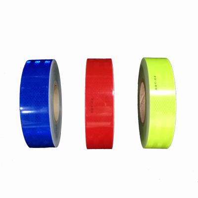 中国 High Retroreflective Intensity Reflective Roll Tape Stickers Truck Self Adhesive Warning Marks For Vehicle Truck Car Trailer Safety 販売のため