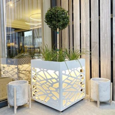 China Modern Design Decorative Vertical Metal Square Flower Pots Planter Aluminum Indoor Square Pot Large for sale