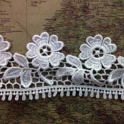 China Water Soluble Colored Polyester Lace Trim White Trim Embroidery Lace Trim for sale