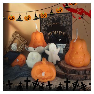 China Hot Selling Customized Pumpkin Scented Cotton Wick Sandalwood Fragrance Home Decoration Halloween Pumpkin Bats Scented Ghosts Candle Set for sale