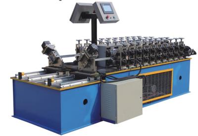 Cina Linea d'acciaio della luce di Keel Roll Forming Machine 4KW della pista di U doppia in vendita