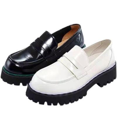 China Breathable Wholesale White Black Ladies Fashion Height Increasing Pu Leather Shoes Loafers for Women for sale