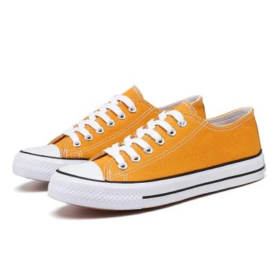 China Cushioning Best Selling Fashion Unisex Plus Size Low-top Canvas Shoes Breathable Light-weight All-match Men Women Flat Casual Walking Shoes for sale