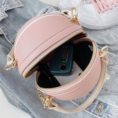 China Madame LW-b005 7970 new design 2021 hot sale women basketball rolling purses and handbags for sale