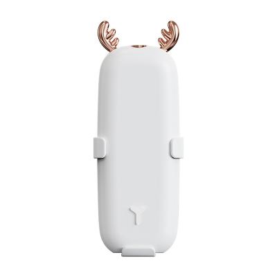 China 2021 Hot Selling Luxury Household Antlers Shaped Wall Bracket OEM Air Freshener Mini Diffuser Usb Wireless Essential Oil Diffuser for sale