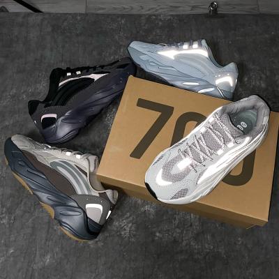 China CUSHIONING 1:1 men sports sneakers platform yeezy shoe 700 running high quality original unisex casual Chunky Shoes yeezy for sale