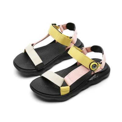 China High quality summer elementary school girls middle school shoes wholesale custom fashion flat spot new 8 years children sandals for sale