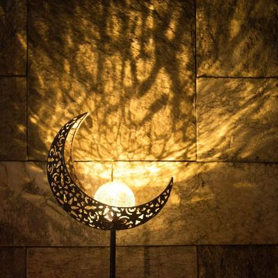 China Waterproof Outdoor Solar Garden Pathway Light Moon Crackle Glass Globe Stake Metal Lights for sale