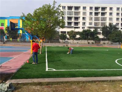 China Synthetisches Gras im Freien für Spielplätze, künstliches Spielplatz-Gras PET Material zu verkaufen