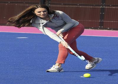 China El sintético artificial del césped del hockey verde/azul/rojo se chiba alta elasticidad en venta