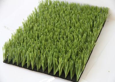 China Grün-Fußball-prüfte künstliches Gras PET pp. des Stapel-Hoch-60mm Material FIFA zu verkaufen