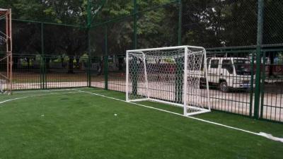 China Verde/césped de Olive Green Outdoor Sport Artificial para los campos de fútbol/patio en venta