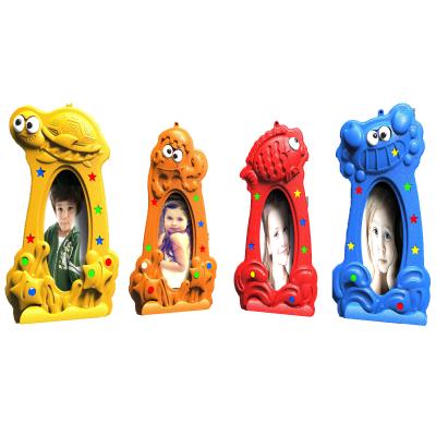 China Widely Used Kids Funny Kindergarten Plastic Magic Glass Mirror Twisting Mirror for sale