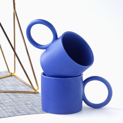 China Wholesale Custom Viable Logo klein gift memorabilia coffee tea coffee cup nordic blue ceramic mug with big circle handle for sale