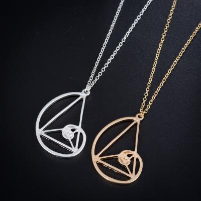 China CLASSIC Jewelry Stainless Steel Pendant Necklaces Triangle Charms Geometric Gift Necklace Jewelry for sale