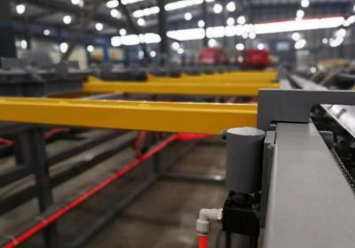 China 12m CNC-automatisches Stahlstangen-Schersägende Trennlinie 2100*76mm zu verkaufen