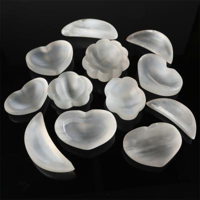 China China Polished Natural White Crystal Heart Shape Mini Bowl Moon Flower Small Selenite Gemstone Bowls for sale