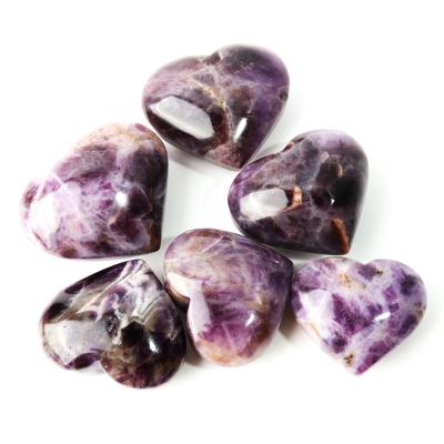 China China Heart Carving Crystal Amethyst Charms Heart Crafts Ornament Purple Crystal Cut For Decor for sale