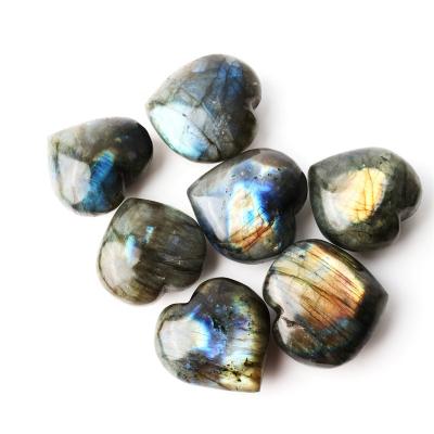 China Natural Stone Crystal Pendant For Gift Heart Crystal Reiki Raw Gemstone Labradorite Healing From China for sale