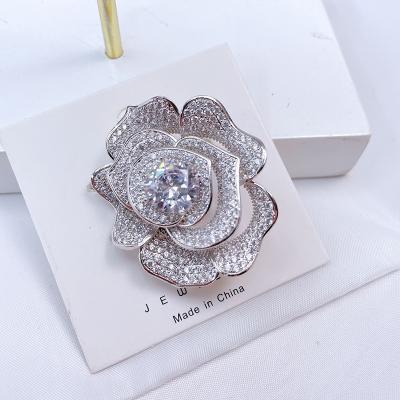 China Wholesale SLBRIDAL ALLOY Cubic Zircon Pearl Women's Flower Brooch Pins Girls Brooches Clothing Scarf Costume Sweater Pins Accessories for sale