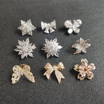 China Wholesale SLBRIDAL ALLOY Cubic Zircon Beads Flower Women Brooch Pins Girls Brooches Clothing Accessories Scarf Suit Sweater Pins for sale