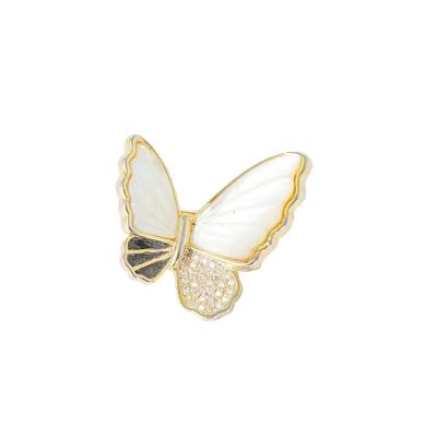 China SLBRIDAL Crystal Wholesale Cubic Zircon Pearl Butterfly Women Brooch Pins Girls Brooches Clothing Accessories Scarf Suit Sweater Pins for sale