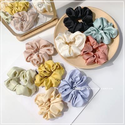 China Large Scrunchies Soft Silk Satin Free Sample Oversized Scrunchies Designs Hair Tie 100% Pure Silk Hair Scrunchies for sale