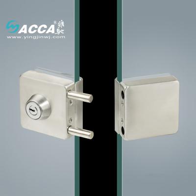 China Aluminum Square Center Lock Durable Double Glass Door Patch Lock for sale