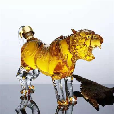 China Tiger Wine Set High Borosilicate Glass Tiger Shape Whiskey Glass Bottle Wine Decanter for sale