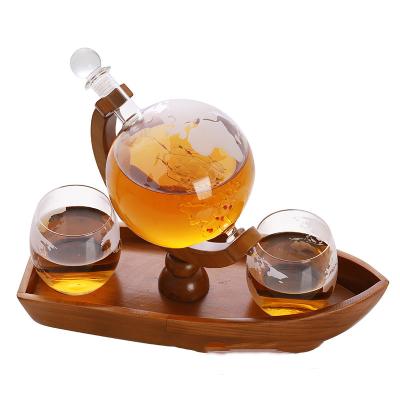 China High Quality Creative Models Borosilicate Whiskey 1000ml Decanter Globe Wine Viable Hot Selling Glass Decanter for sale