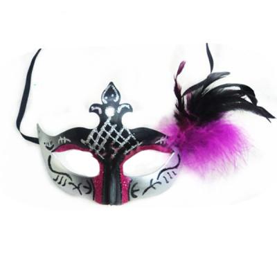 China Environmental PP& PVC Material Cheap Fashion Feather Party Black Venetian Eye Mask for sale