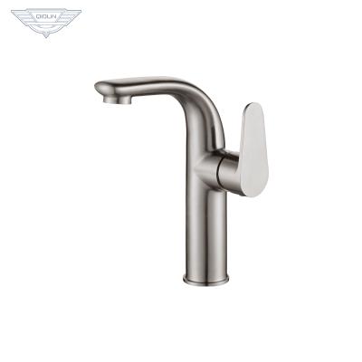 China Contemporary Home Toilet Single Hole Basin Faucet Mixer Tap for sale