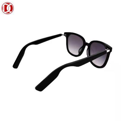 China 2021 new arrival music sunglasses women fashion classic man women high quality music and call sunglasses for sale