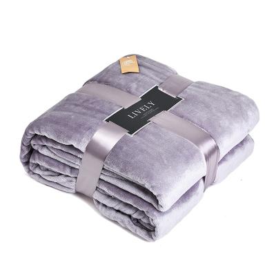 China Custom Made Supplier Anti-Static Custom Fleece Porcelain Blankets Promotional Flannel Throw With Gift Box for sale