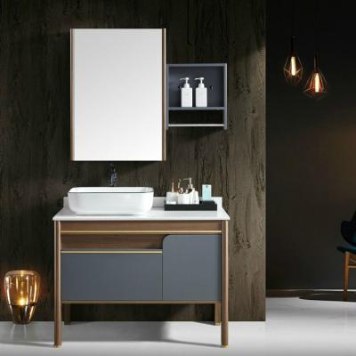 China Modern Modern Solid Wood Bathroom Furniture With Mirror Cabinet for sale