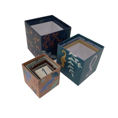 China Sturdy Recycled Materials Gift Box Factory Wholesale Corrugated Cardboard Recyclable Flat Listing Box for sale